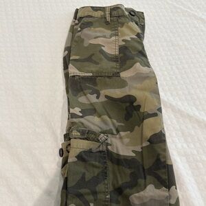Camo cargo pants forever 21 size S